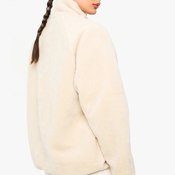 NWT Boohoo Oversized Teddy Zip Up Jacket - Picture 8 of 9